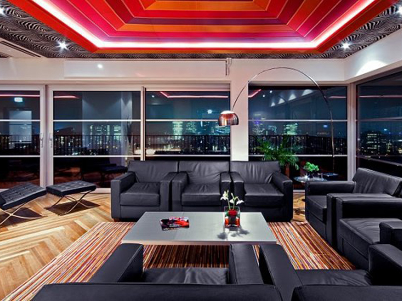 Skylounge 360 degrees in Aparthotel Amsterdam-Buitenveldert for business presentations